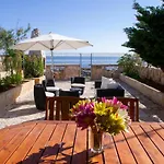 Giada On The Sea Villa