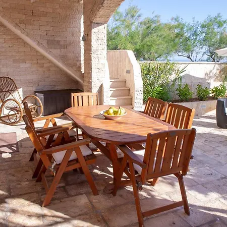 Giada On The Sea Villa *